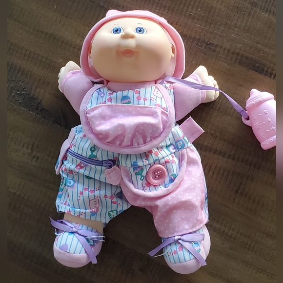 Cabbage Patch Doll, Toddler Collection,  1992, Excellent Clean Condition - Picture 1 of 14